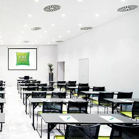 Ibis Styles Center 4*