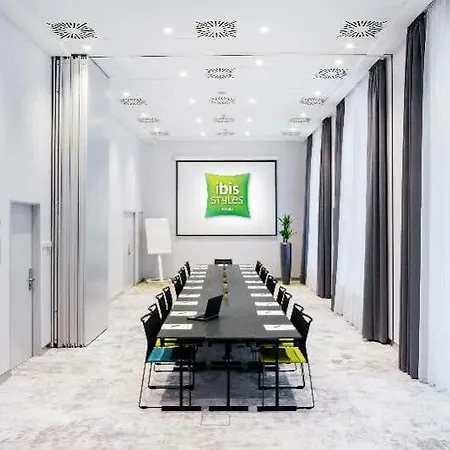 Ibis Styles Center Hotel 4*