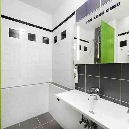 Hotel Ibis Styles Center 4*