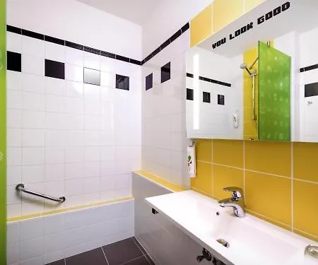 Ibis Styles Center Hotel 4*