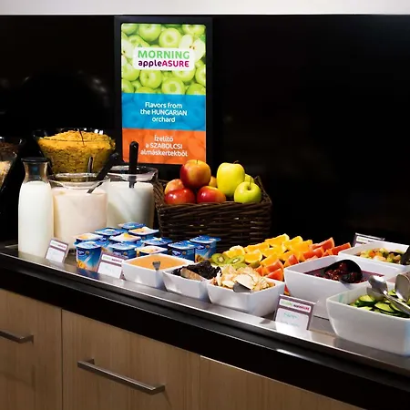 Ibis Styles Center 4*