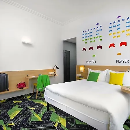 Ibis Styles Center 4*