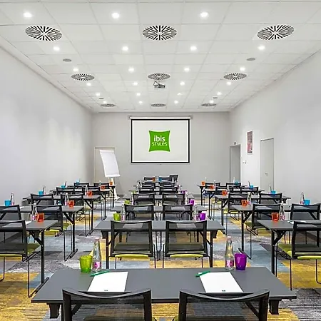 Hotel Ibis Styles Center 4*