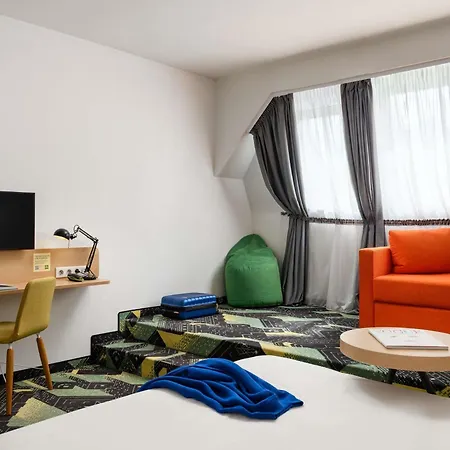 Ibis Styles Center