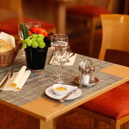 Ibis Styles Center 4*