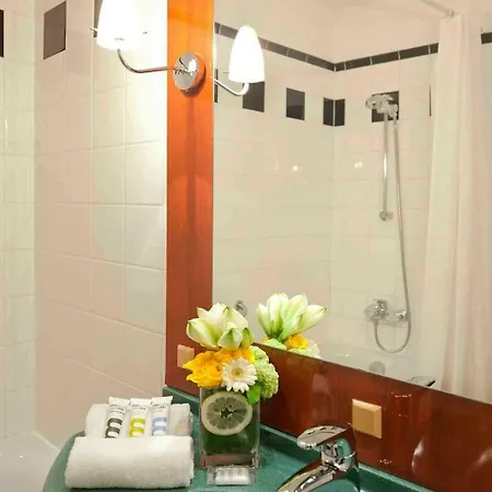 Ibis Styles Center