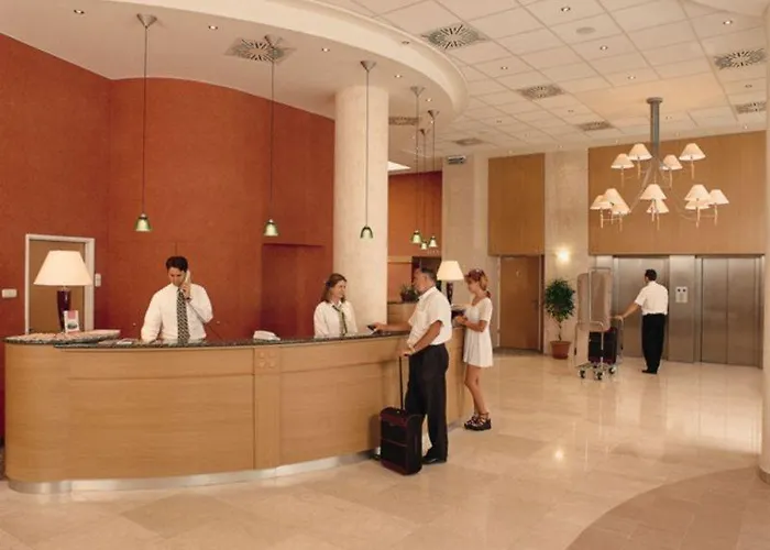 Ibis Styles Center 4*