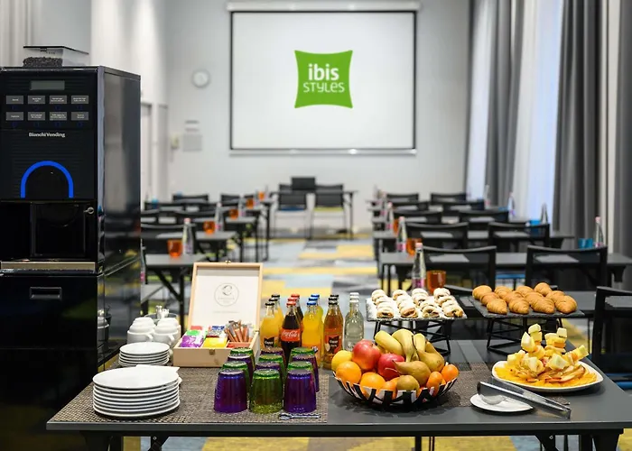 Ibis Styles Center מלון 4*
