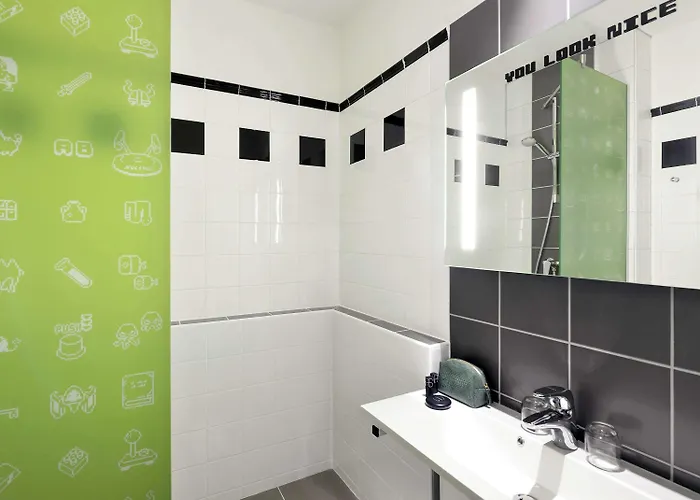 Ibis Styles Center Hotel 4*