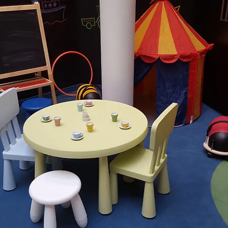 Ibis Styles Center 4*